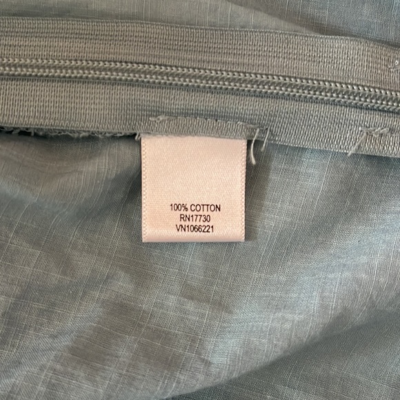 Liz Lange Maternity. Size L. - Picture 4 of 4